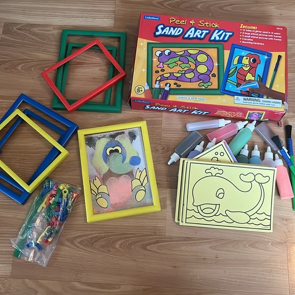 Lakeshore Sand Art Kit - Picture 4 of 16